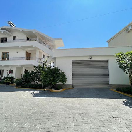 Guest House Lionel Durrës Exteriér fotografie