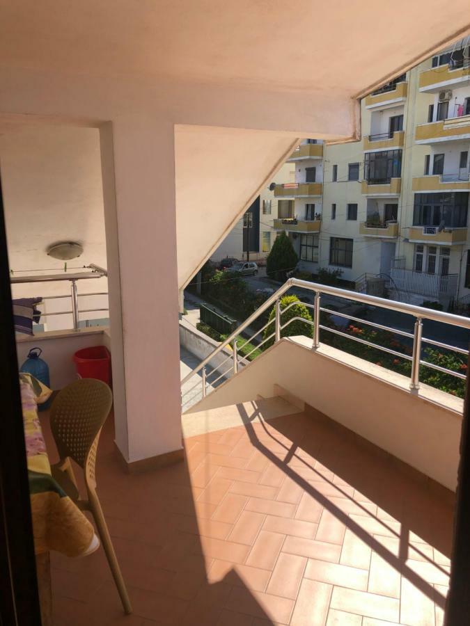 Guest House Lionel Durrës Exteriér fotografie